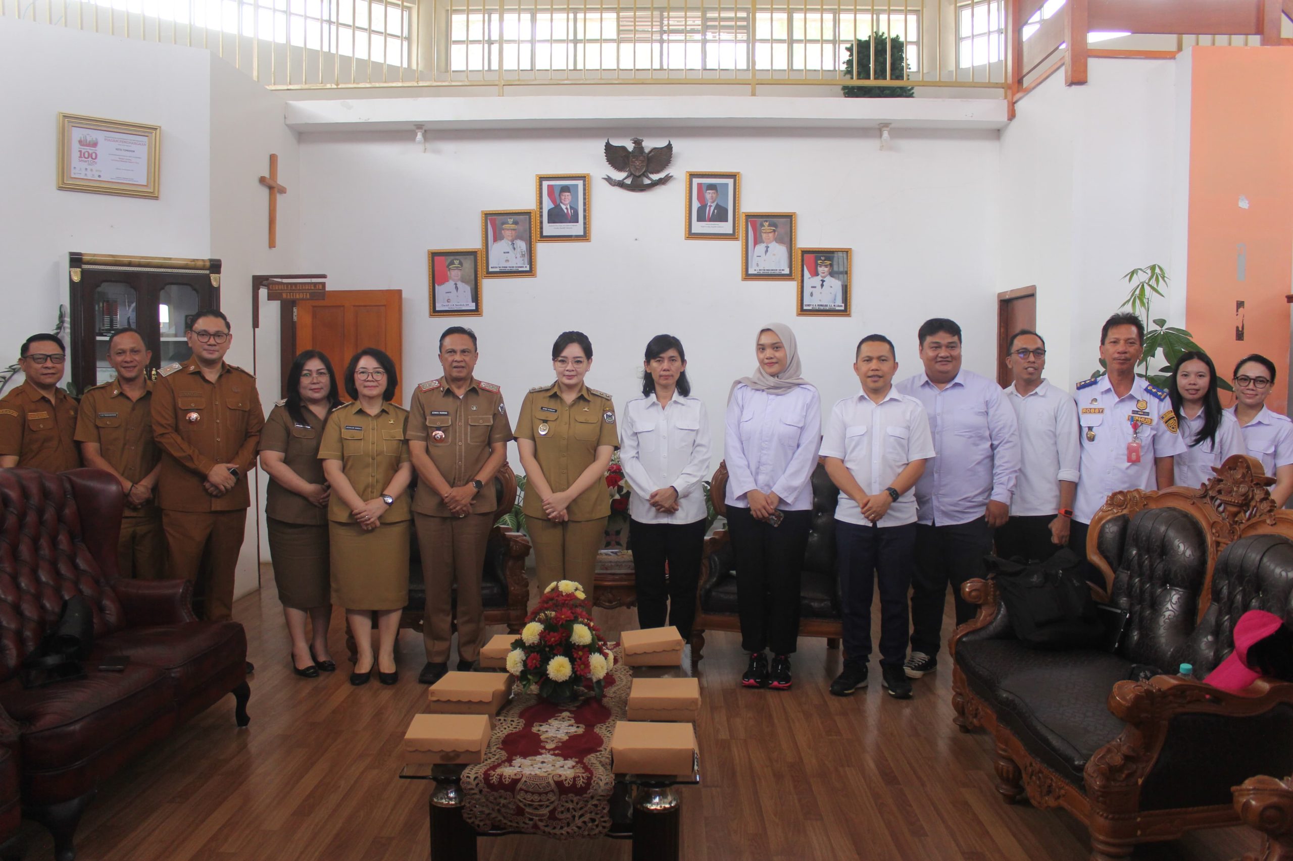 Wakil Wali Kota Sendy Rumajar Dampingi Kemen-PUPR Tinjau Pengembangan Kawasan Strategis Tomohon