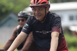 Wali Kota Caroll Ikuti Fun Bike Keliling Danau Tondano dalam HUT Ke-68 Kodam XIII/Merdeka
